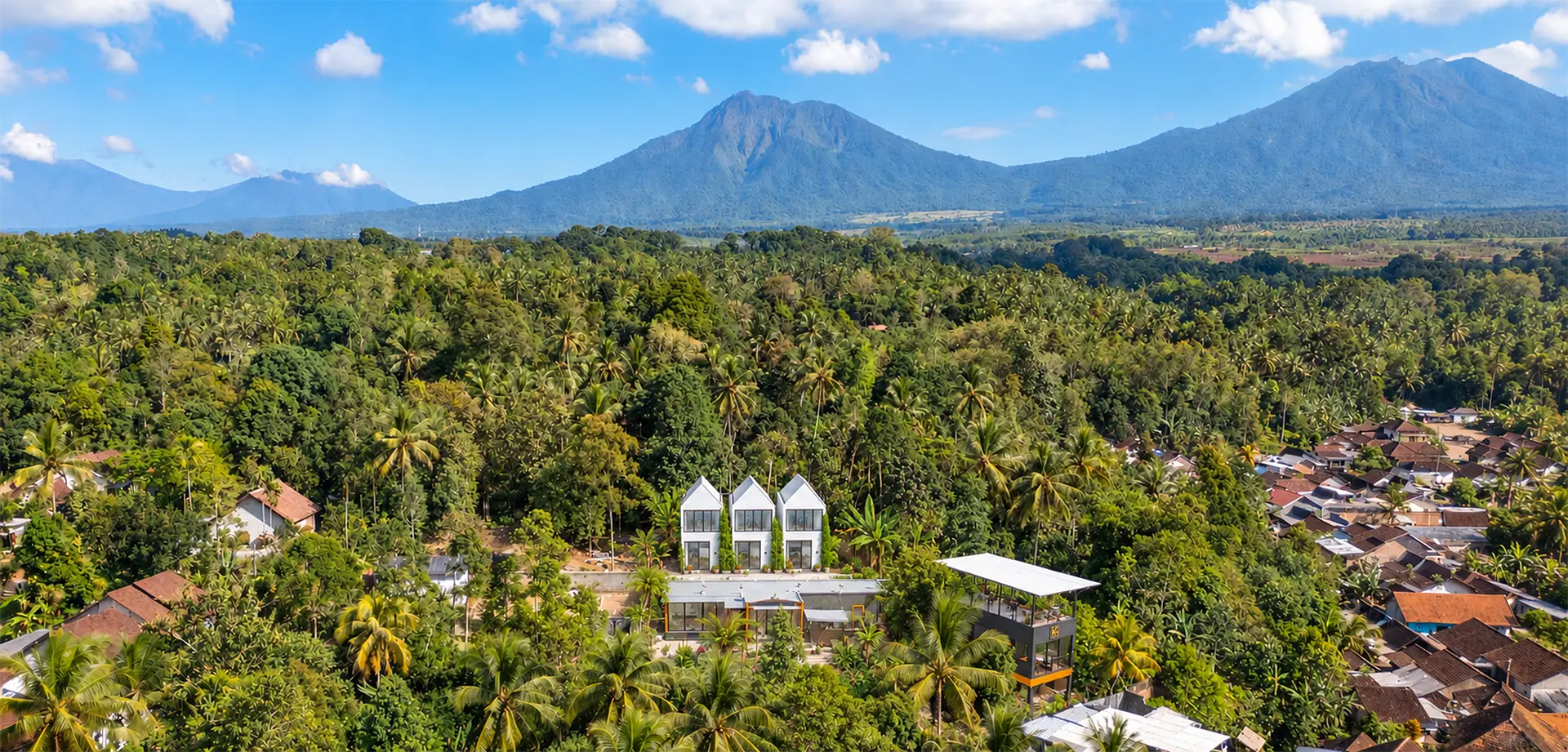 Tropical Jungle Setting near Ijen – Ijen Villas by Comfy Villas